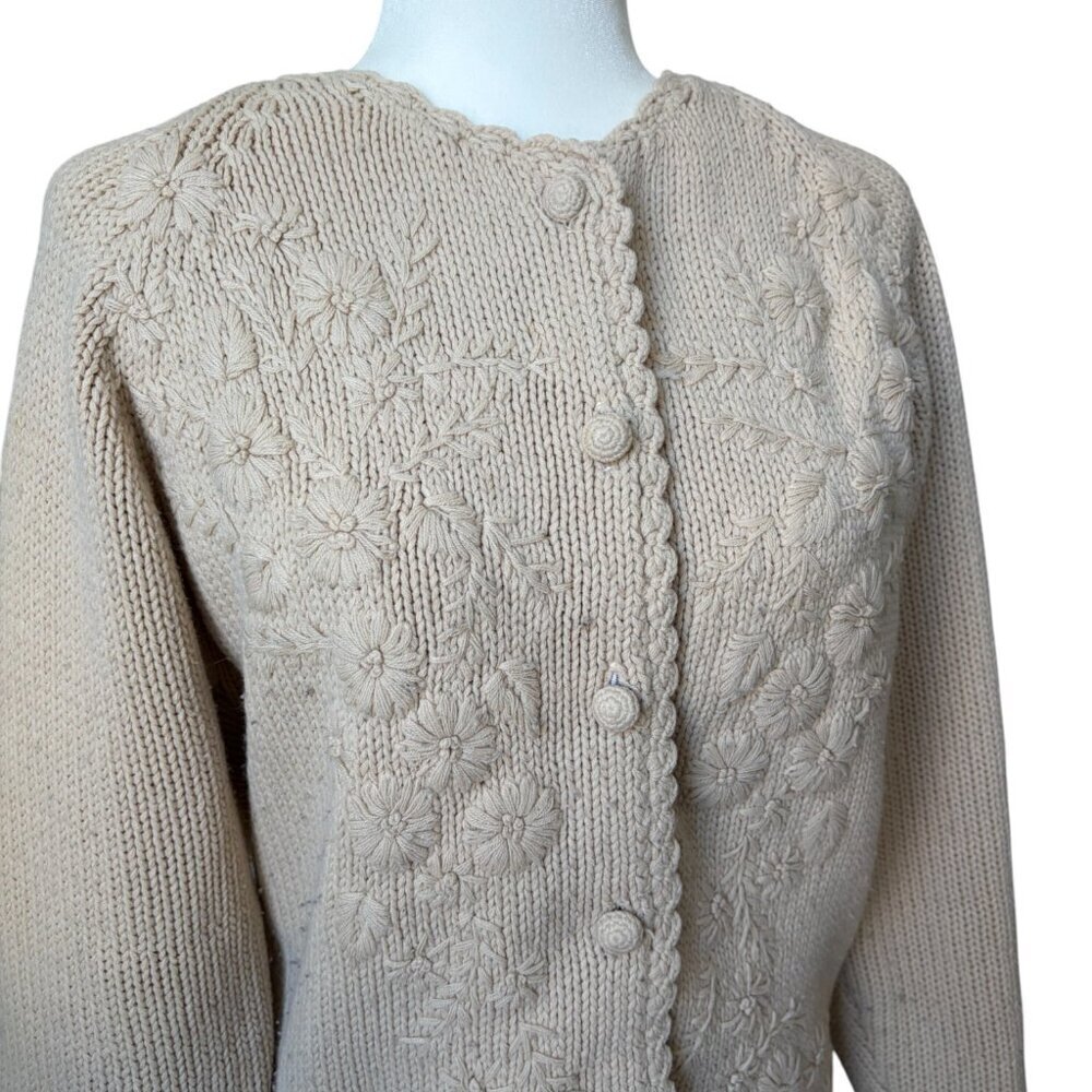 Vintage Cream Floral Knit Cardigan Granny Sweater Cottagecore Coquette Medium - Picture 2 of 4